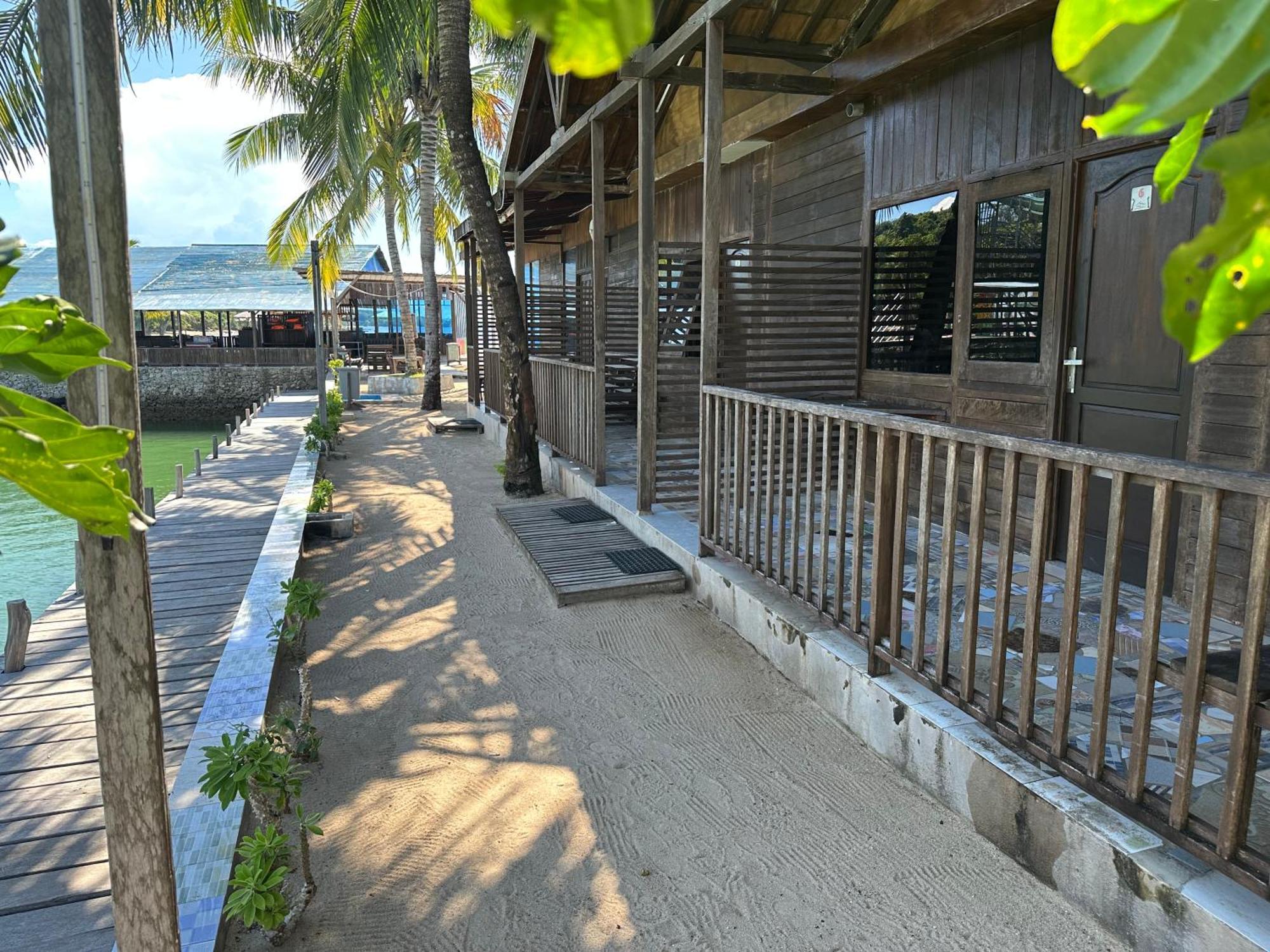 Mooi Park Ξενοδοχείο Sorong Εξωτερικό φωτογραφία